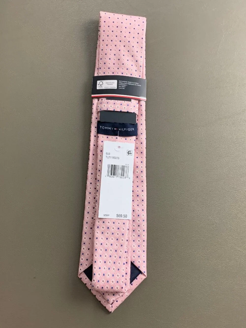 Tommy Hilfiger Men's 3'' Silk Blend Neck Tie, Pink Pinzolo Floral Neat, OS